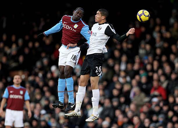 美国足球正 美国足球正