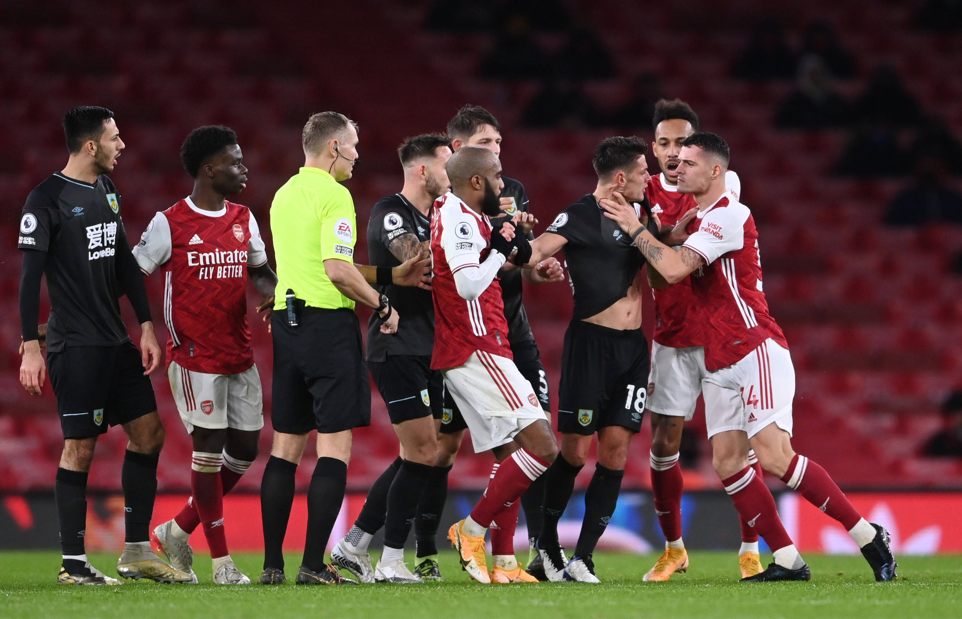 用于可容纳 用于可容纳